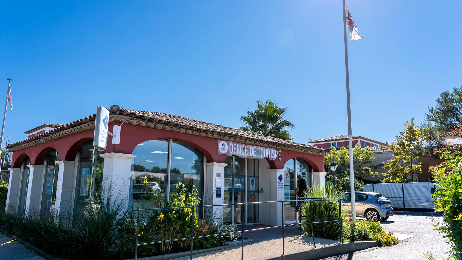 Office de Tourisme saisonnier de Port Grimaud