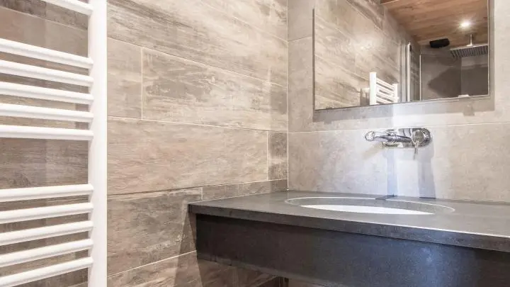 Salle d'eau chambre 1