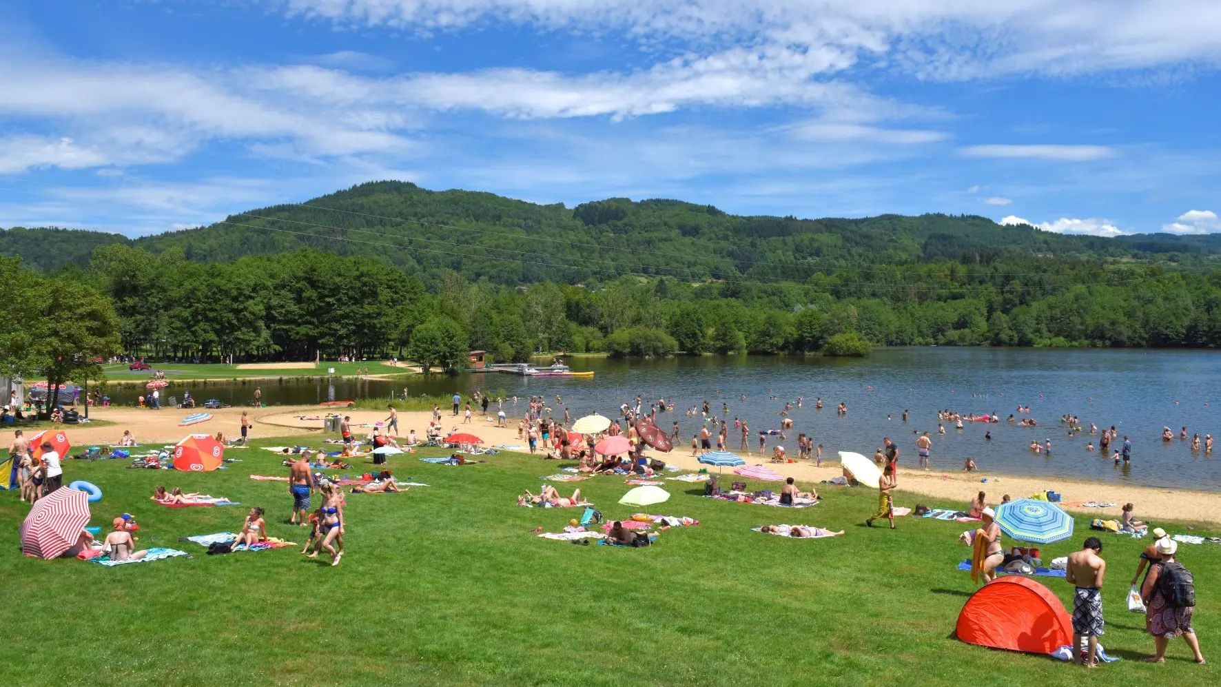 Base de loisirs du Lac d'Aubusson d'Auvergne_Aubusson-d'Auvergne