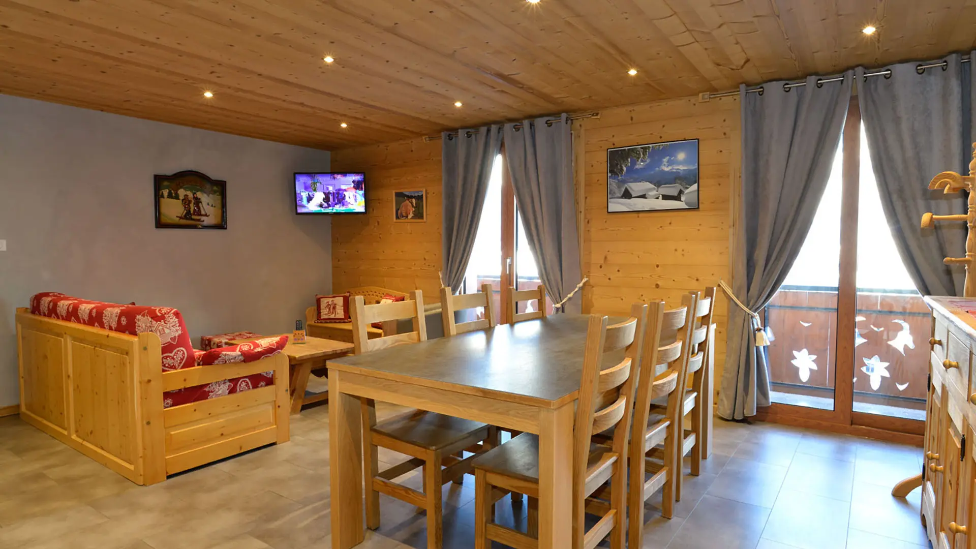 Salon  - Epicéa n°2_Châtel