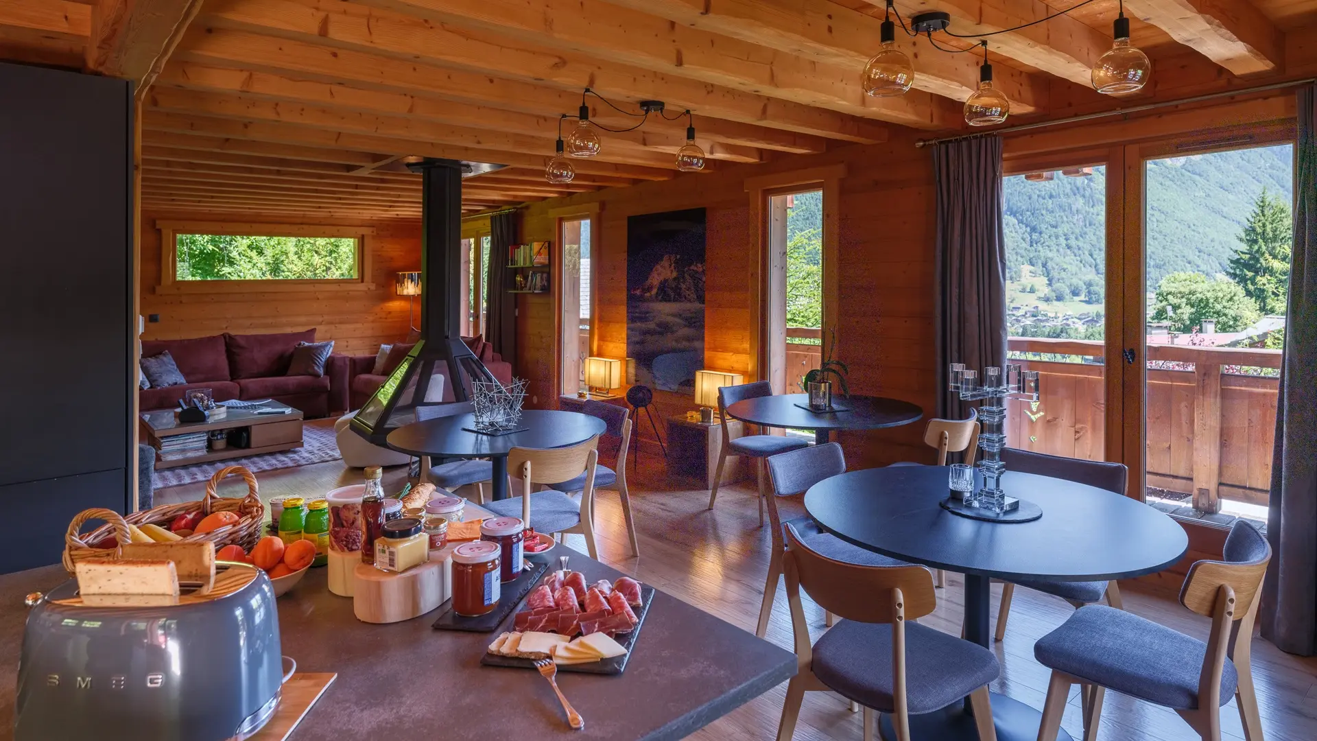 coin repas séjour et salon