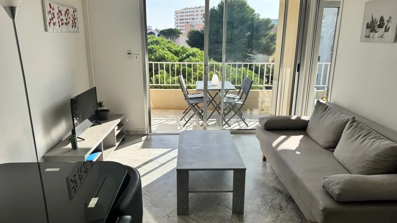 Appartement Fréjus Doise Yves salon