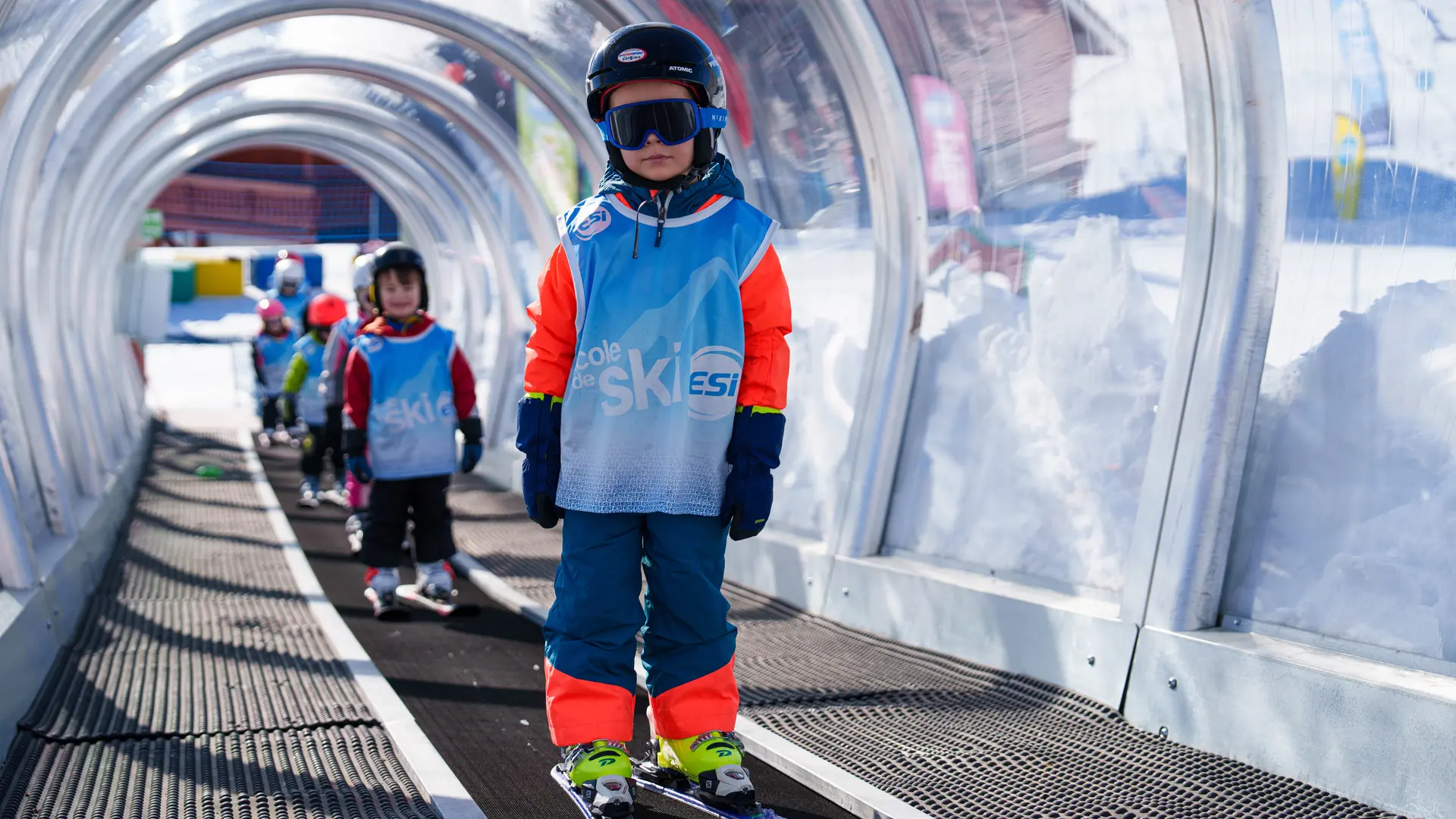 Enfants sur un tapis