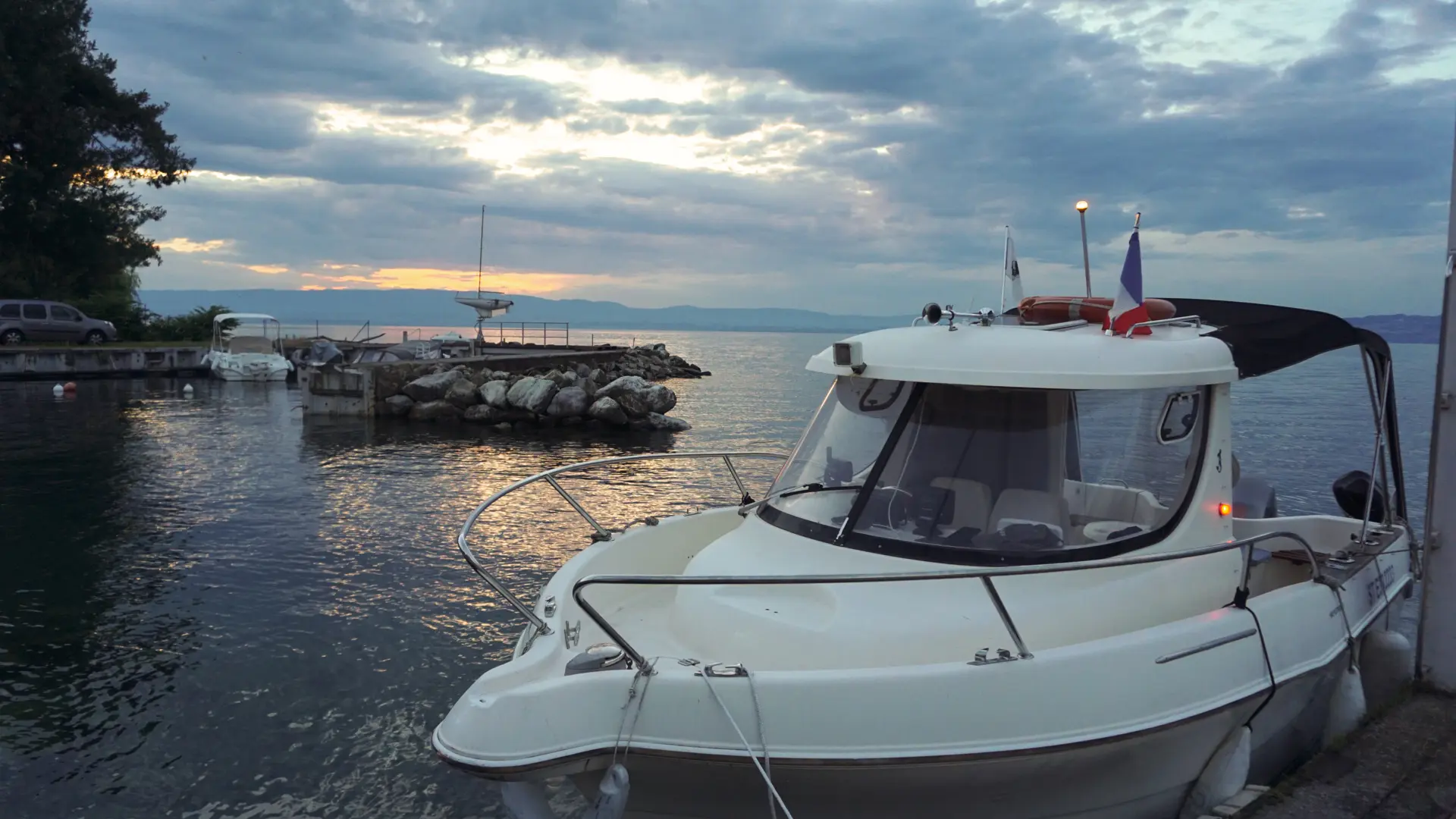 Bateau au port : prêt au départ !