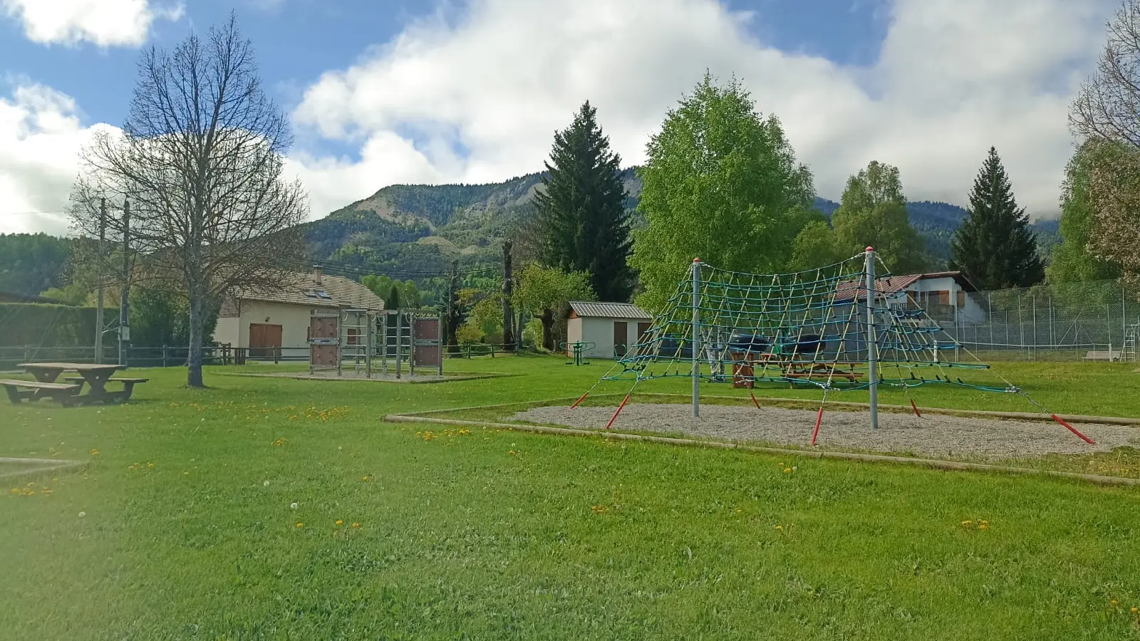 Aire de Jeux de Selonnet