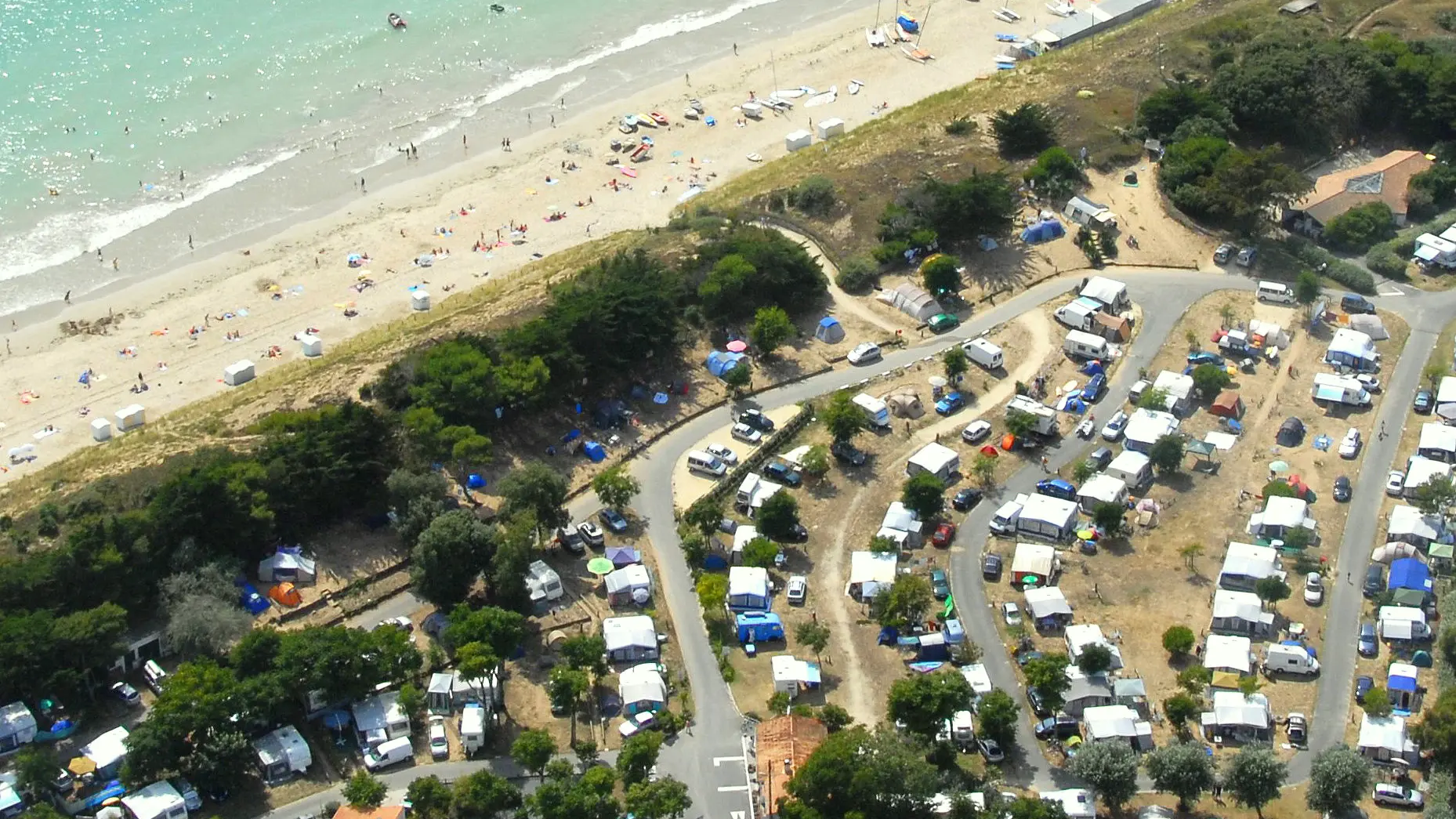 Vue aérienne du camping municipal Le Remondeau