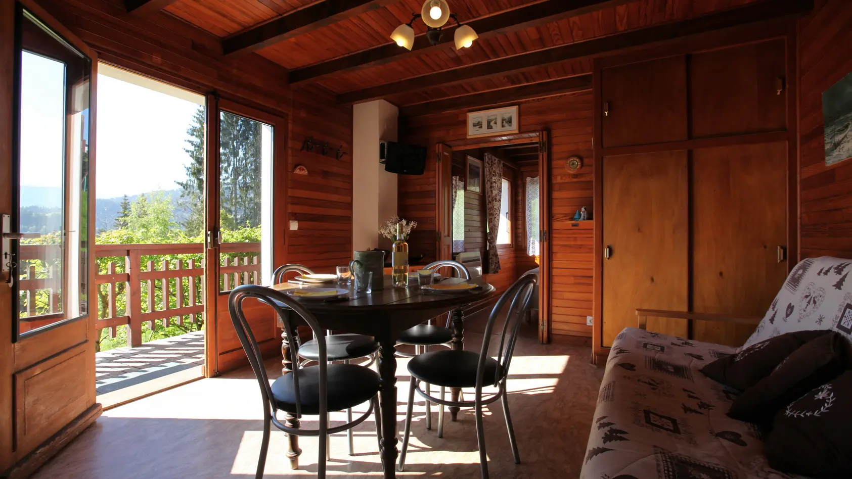 Séjour et balcon