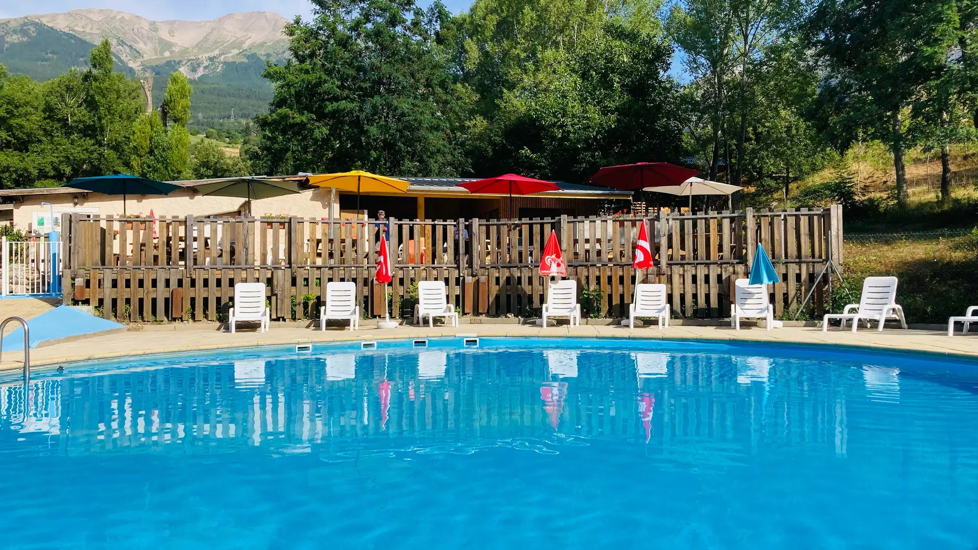 Camping Hôtel de plein air Les Cariamas CHÂTEAUROUX-LES-ALPES