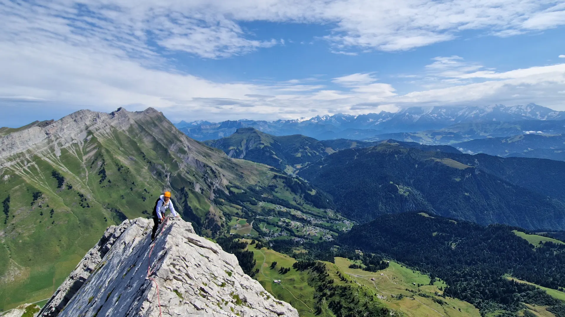 Initiation à l'alpinisme avec vu sur le Mont Blancc
