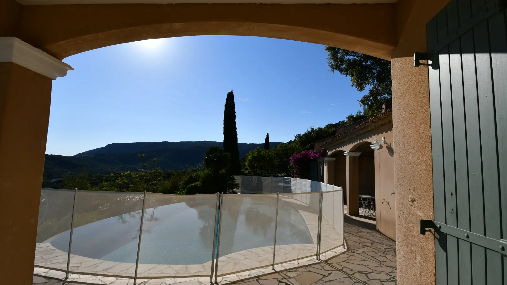 Piscine sécurisée