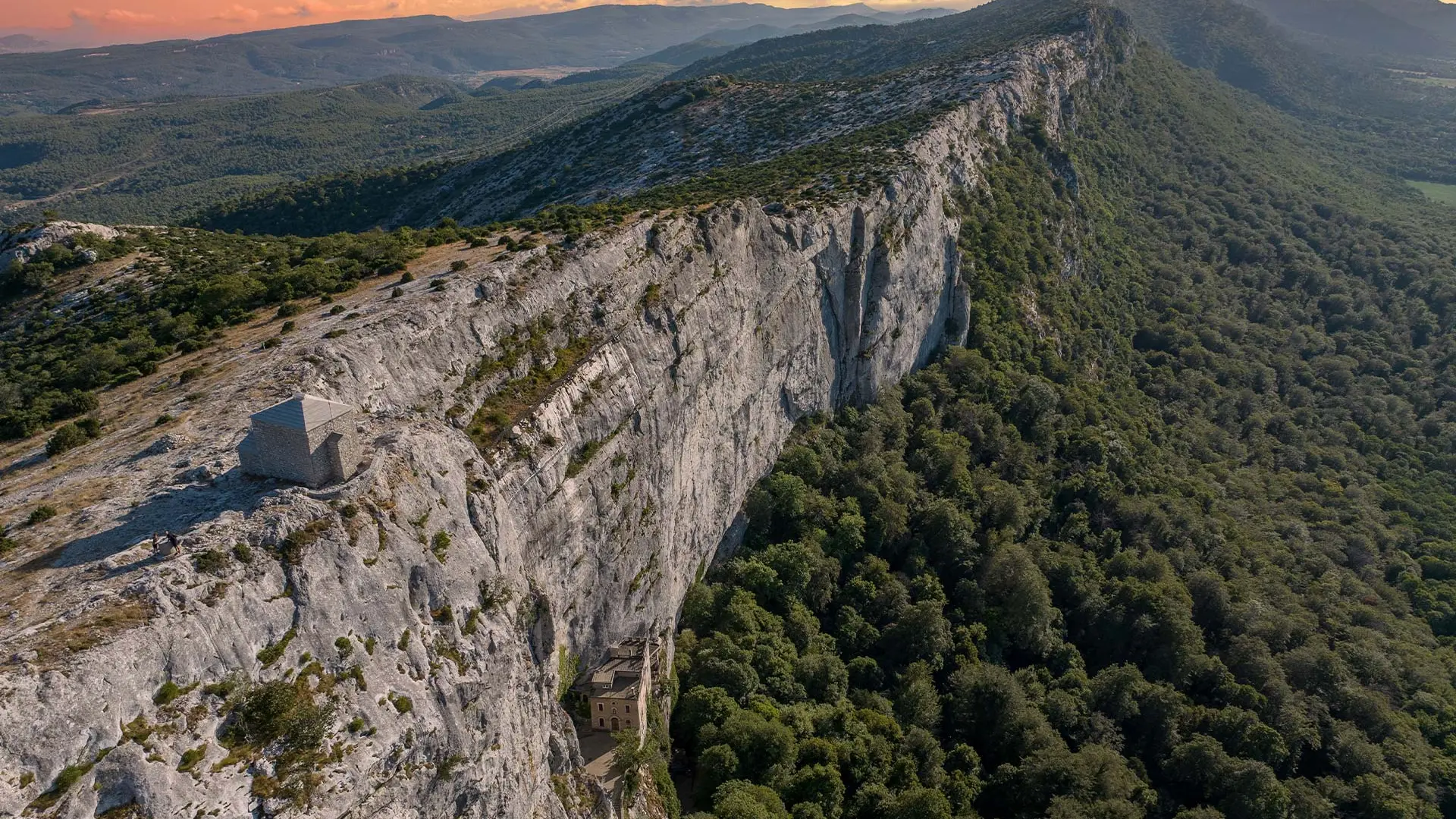 Massif de la Sainte Baume, côté Nans Les Pins_Nans-les-Pins