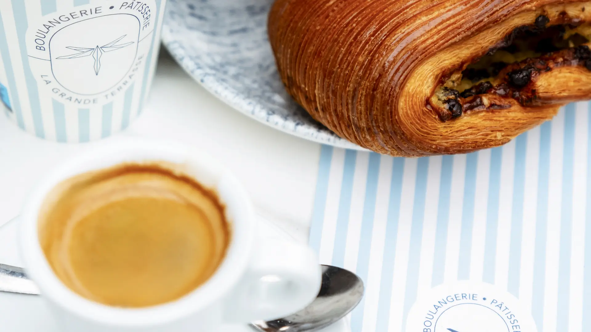 PETIT DEJEUNER GRANDE TERRASSE