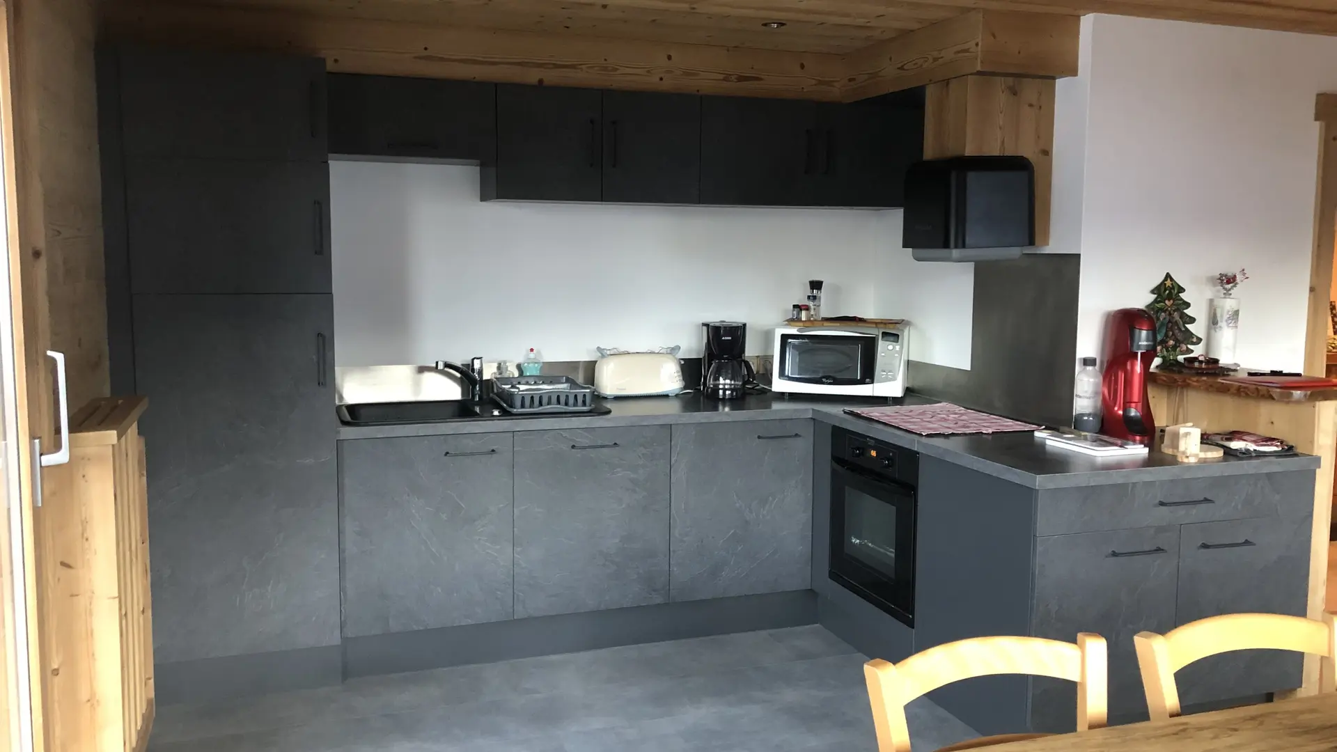 Cuisine/Kitchen-Rocher-Le Grand-Bornand Chinaillon
