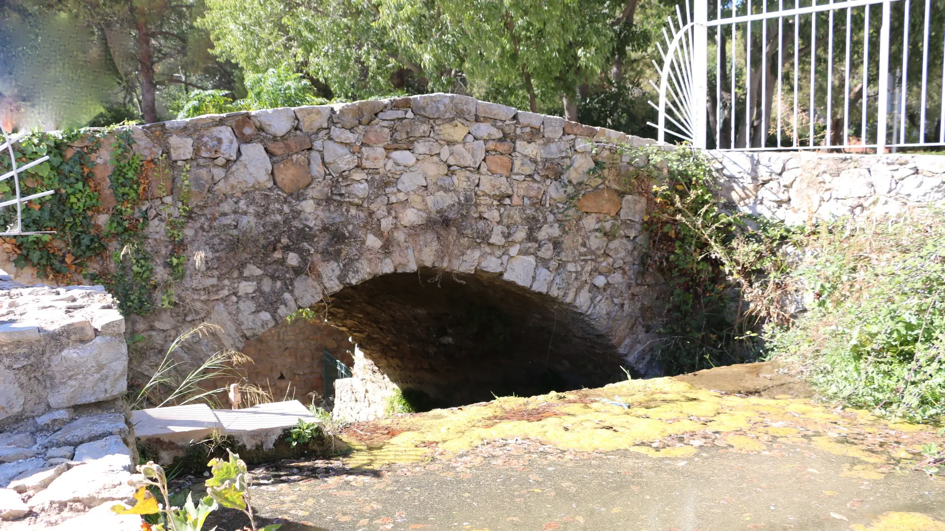 Pont St Cécile