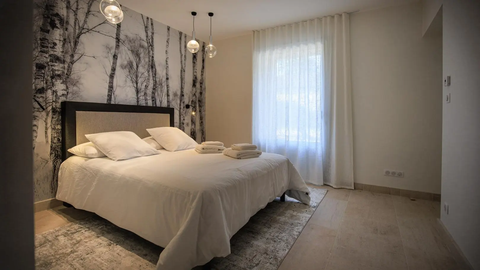 chambre sous bois  rez de chaussée
