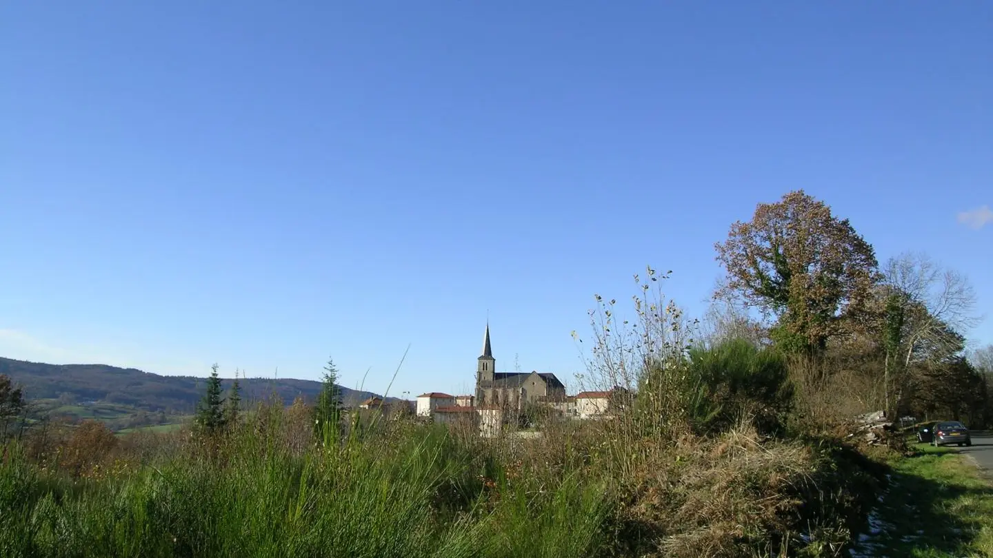 Le charmant village de La Chabanne dans l'Allier en Auvergne