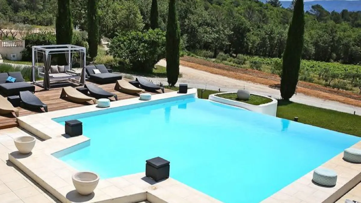 Extérioeur Piscine