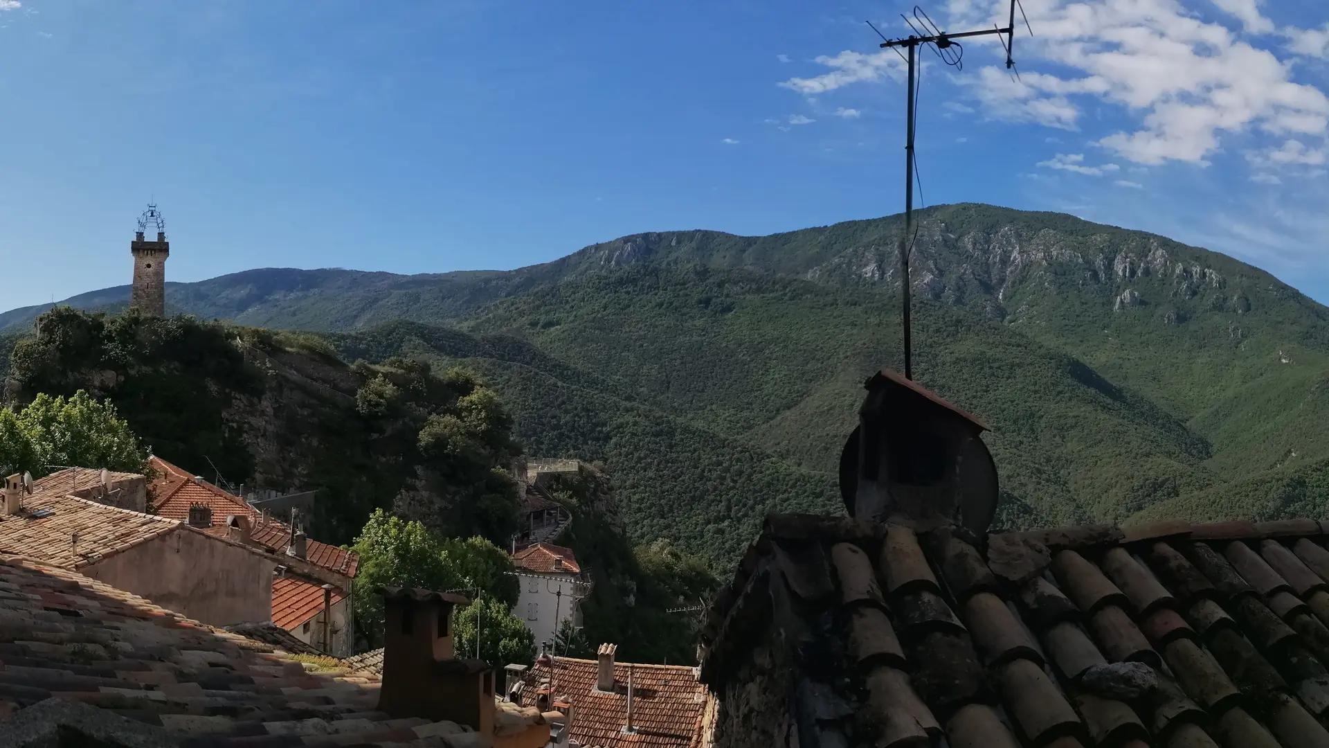 Vue de la terrasse Gîte le Baousset labellisé Gîtes de France à Sigale