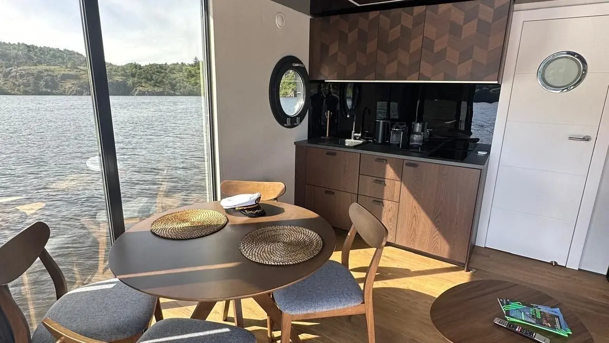 House Boat
