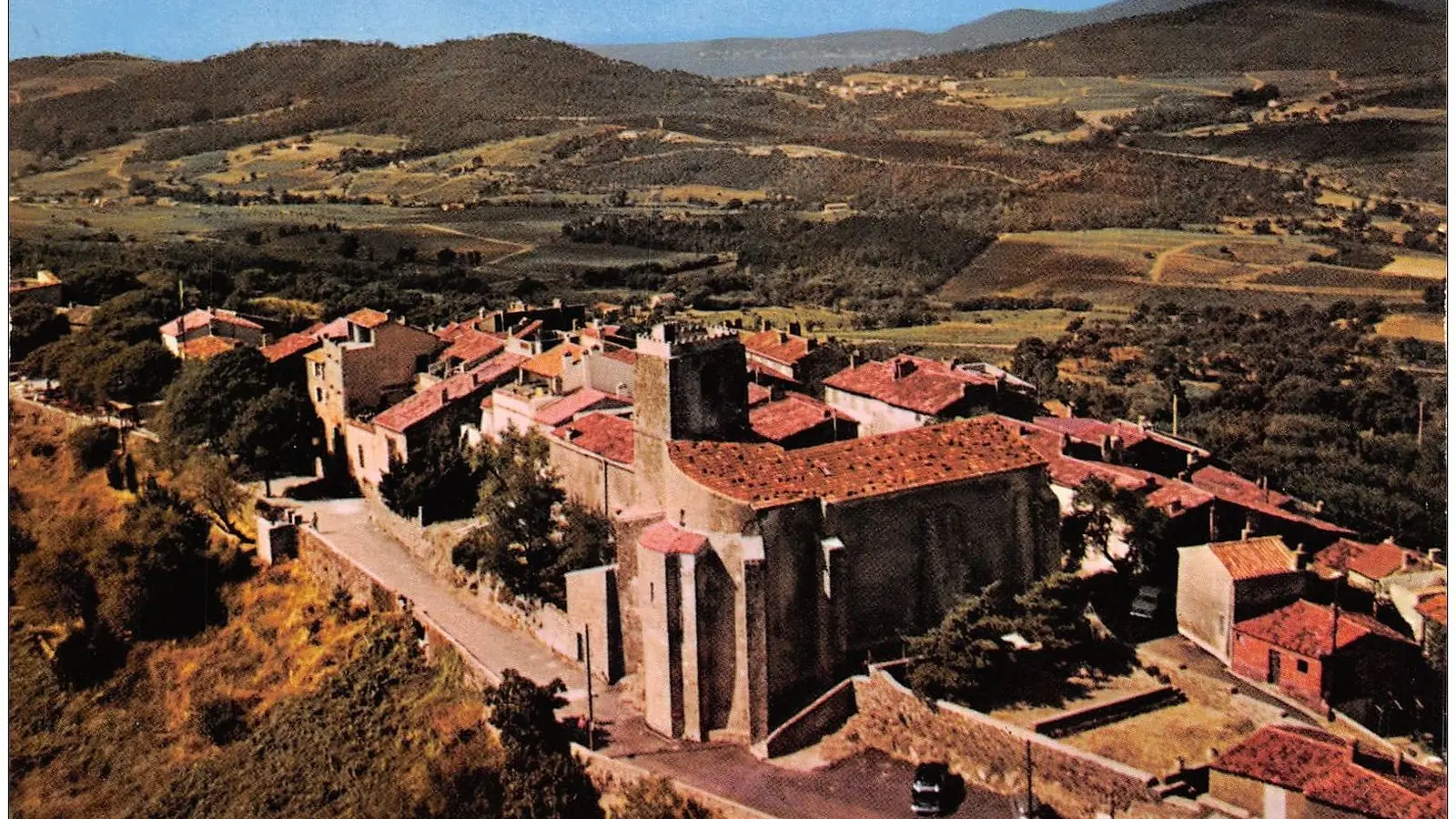 L'église de Gassin au temps de ses créneaux