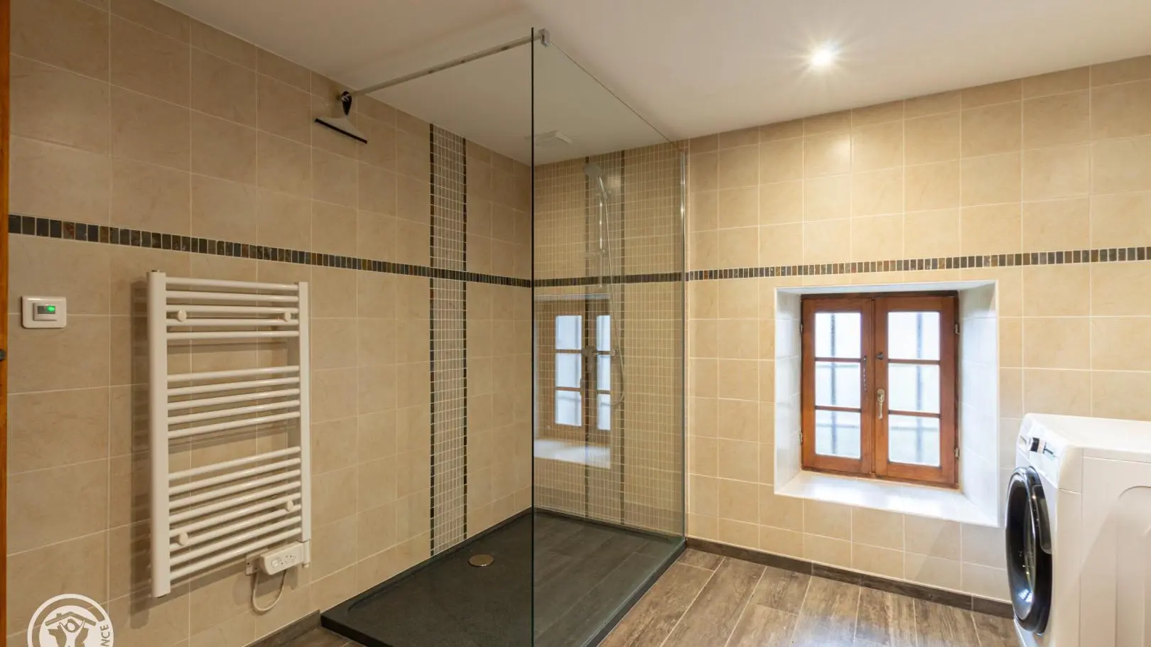 Large douche à l'italienne