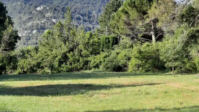 Vue sur le Pilon du Roi depuis le domaine.