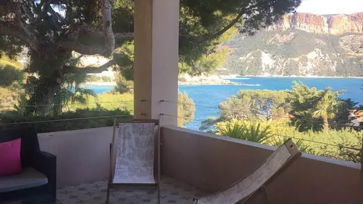 Terrasse vue mer l'après-midi