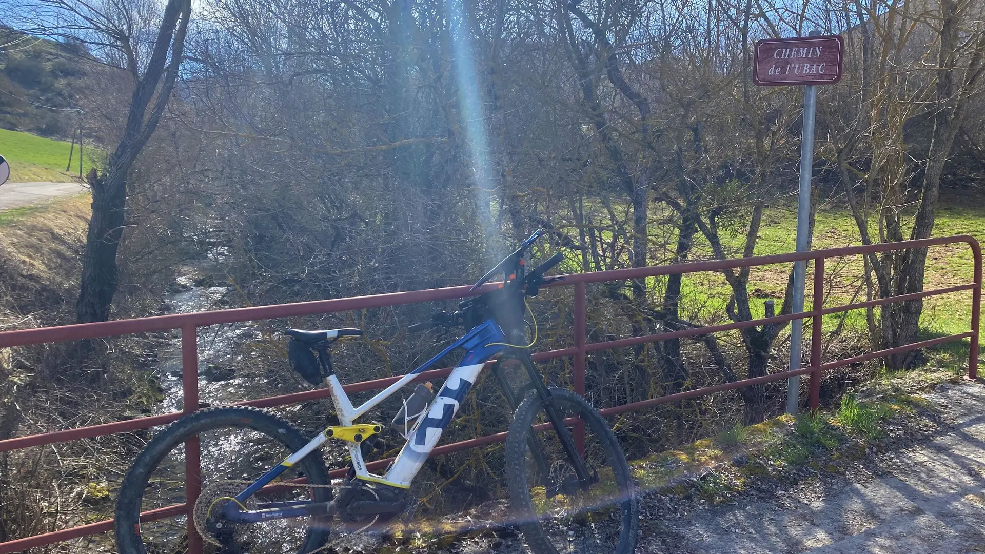 Pause au dessus du ruisseau