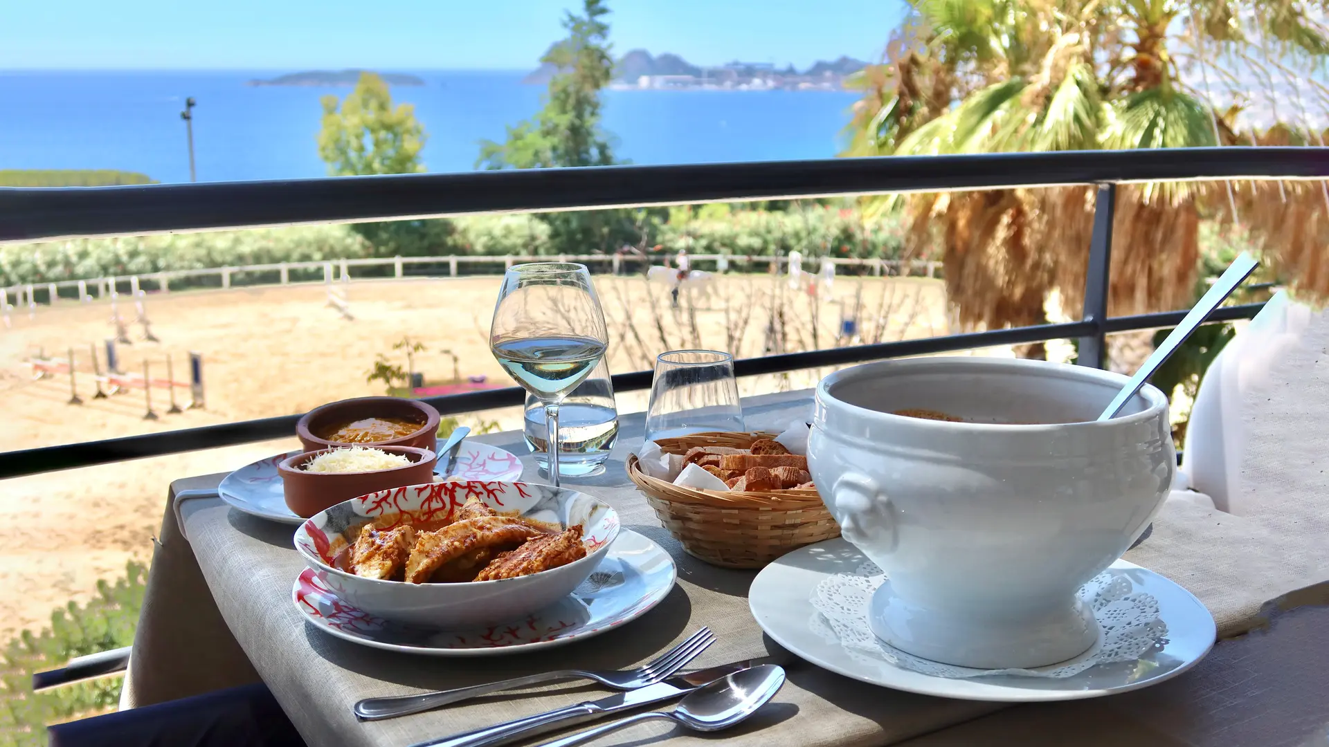 La Ferme Auberge La Baie des Anges