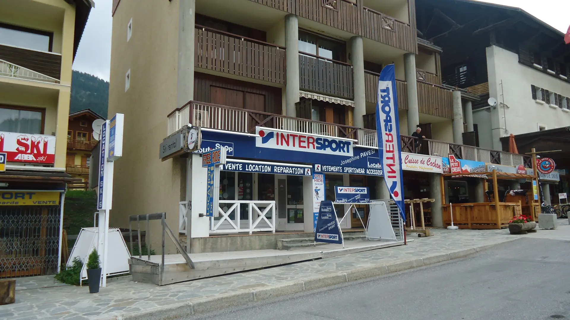 Intersport Joséphine Pavesi - Centre Village