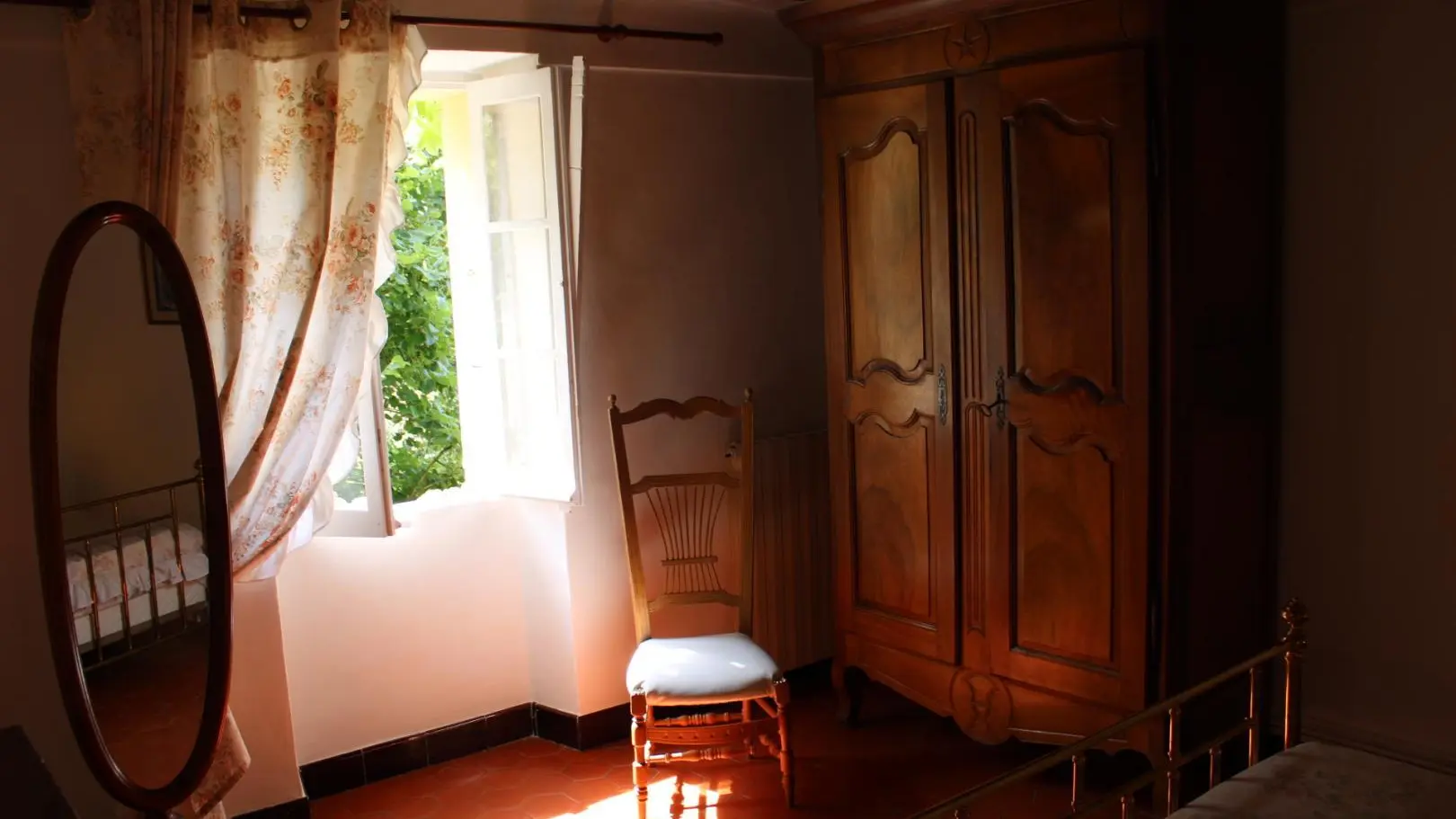 Gîte Le Mas du Pèlerin-Chambre 1-Auribeau sur Siagne-Gîtes de France Alpes-Maritimes