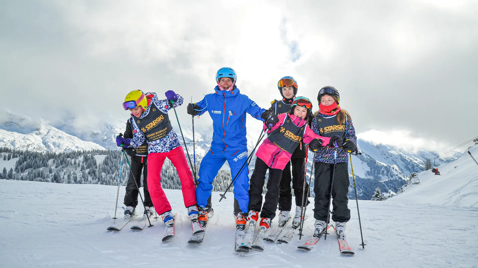 Teen group ski lessons