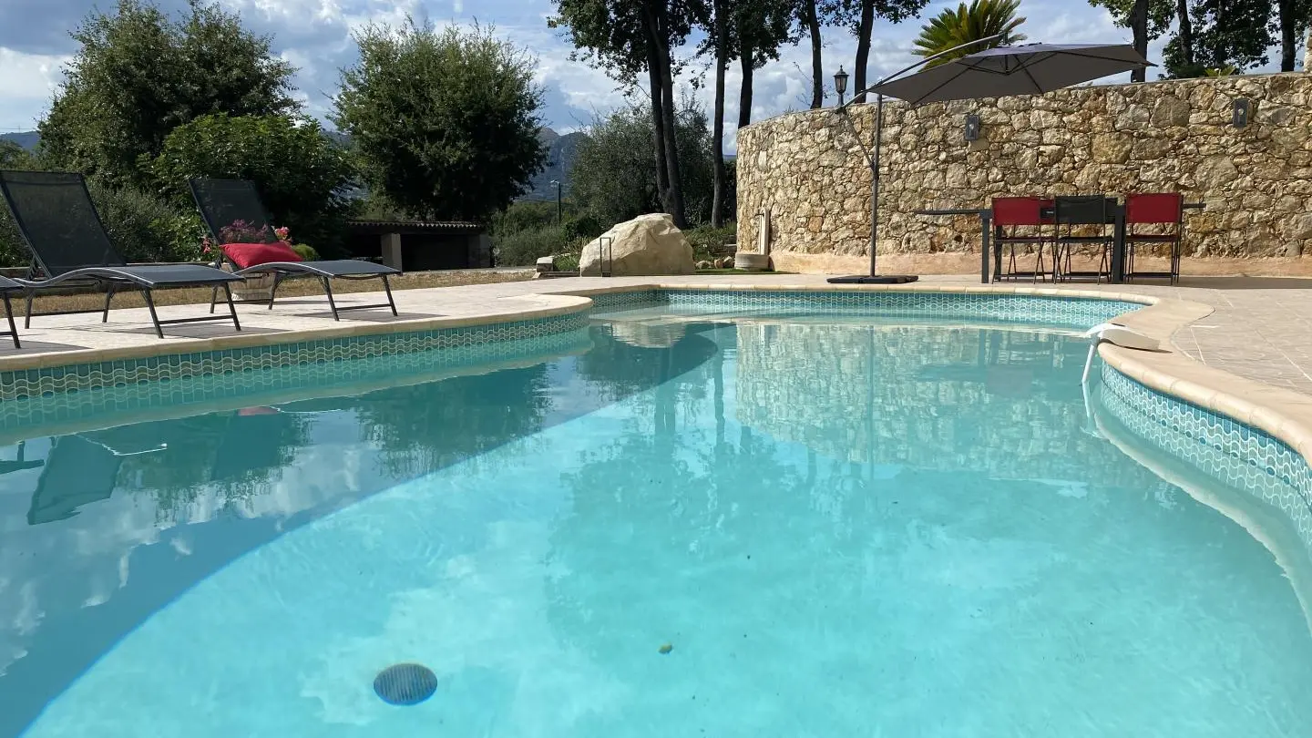 Villa Reflets du Sud - Piscine - La Gaude - Gîtes de France Alpes-Maritimes