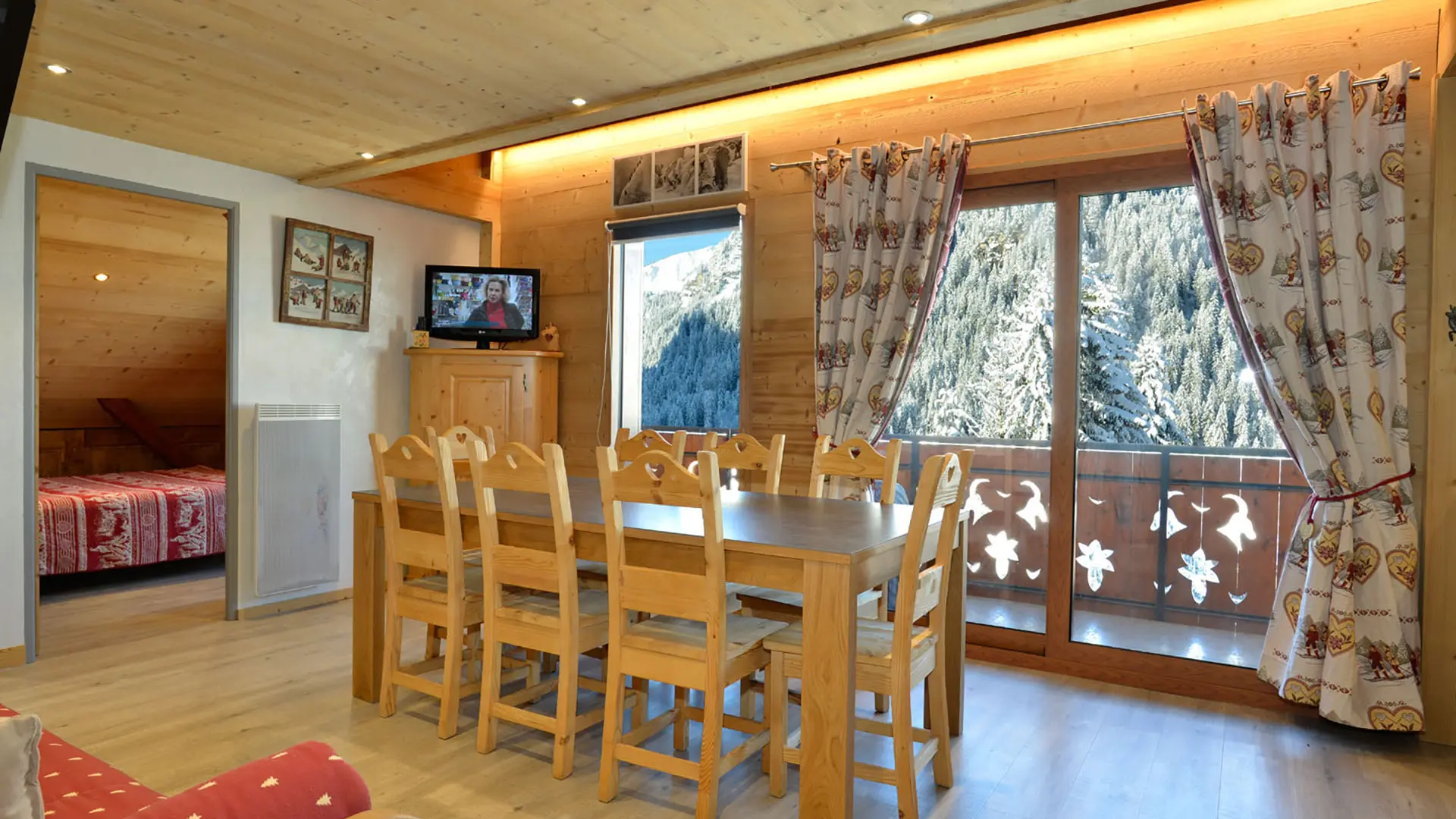 Salon - Epicéa n°3_Châtel