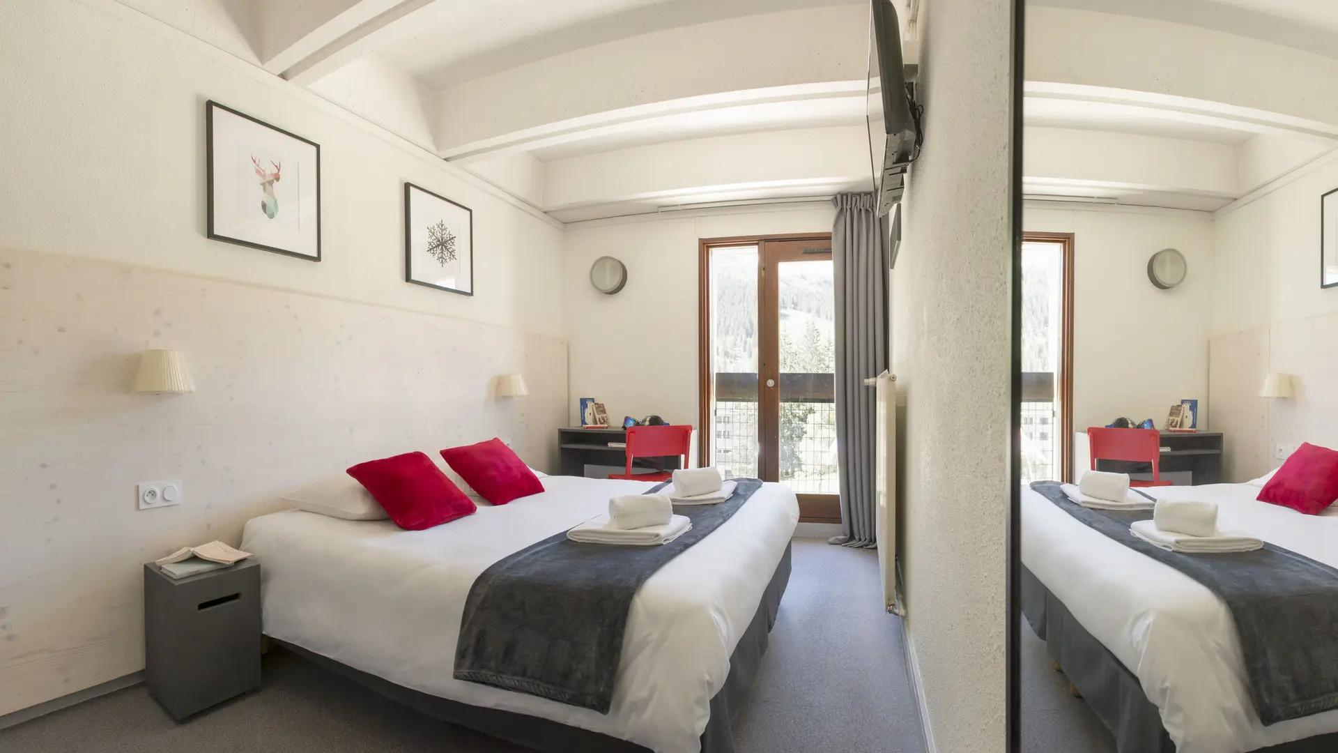 Chambre 2 personnes avec lits simples