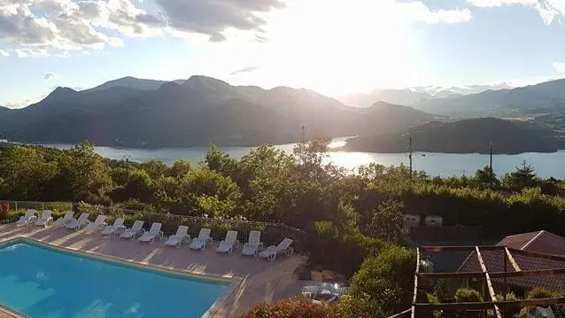 Camping La Palatrière - Le Sauze du Lac Serre-Ponçon