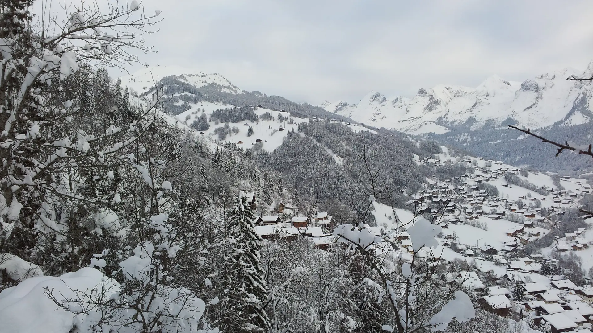 Sentiers raquettes au Grand-Bornand 27 : La Communaille Le Replain