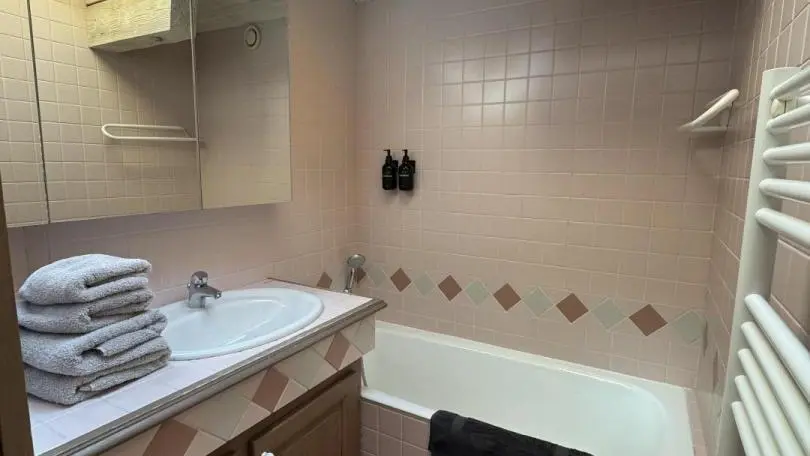 Salle de bains séparée