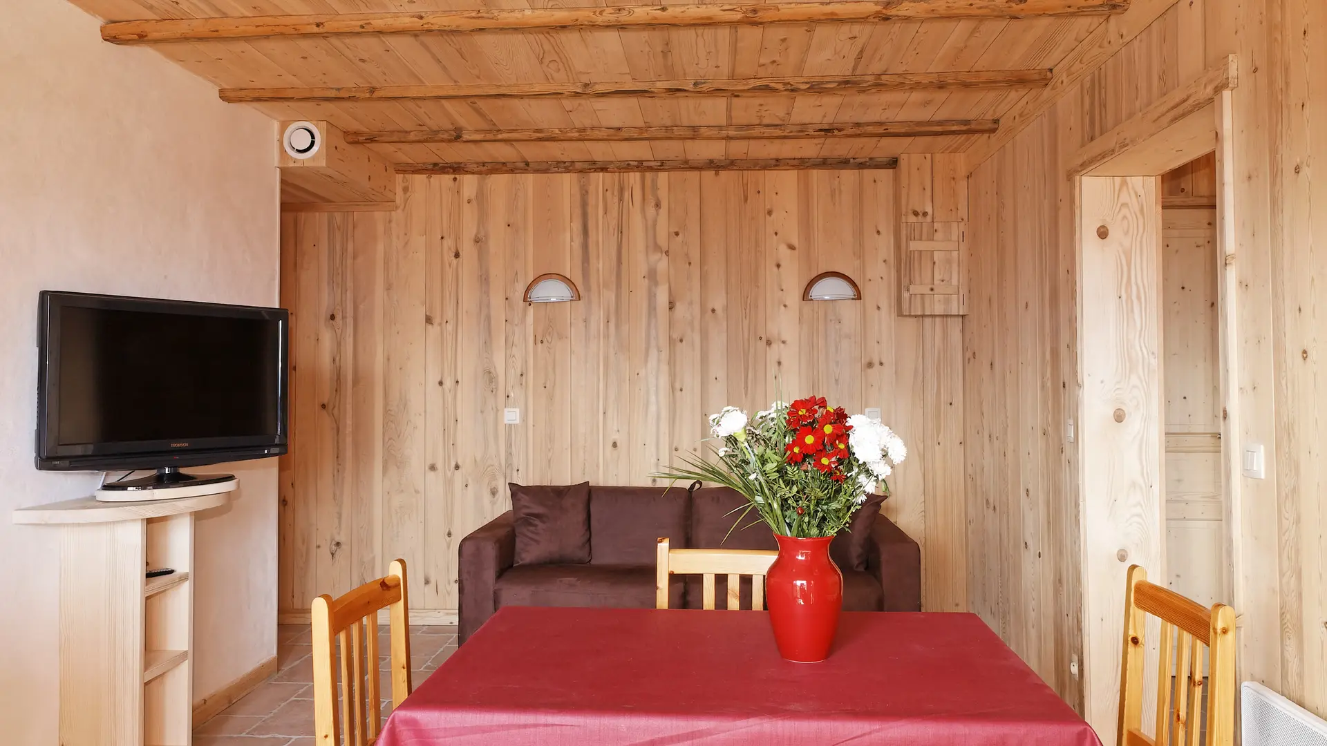 Coin repas et salon