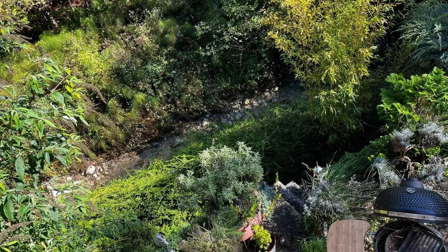 vu sur le balcon sur le journans