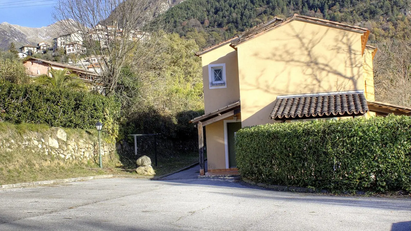 Gîte Bégonia-Parking-La Bollène-Vésubie-Gîtes de France des Alpes-Maritimes