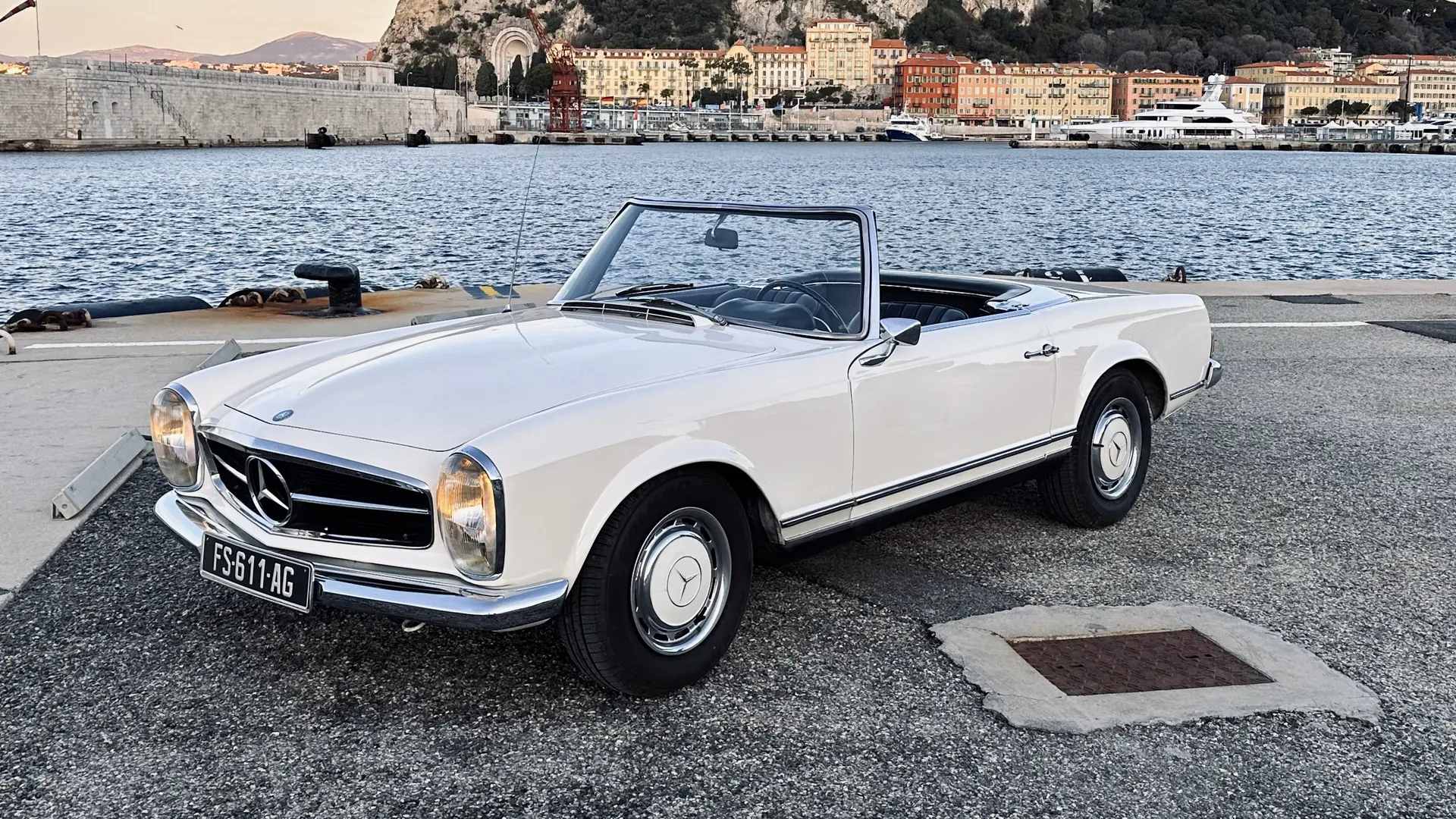 Découvrez la Côte d'Azur à bord d'une Mercedes Pagode avec Sunset Ride