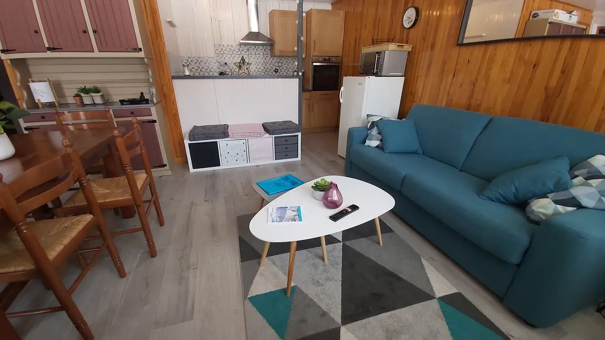 Location LADFONT et AUDOIRE Meublé Ancelle Vallée du Champsaur