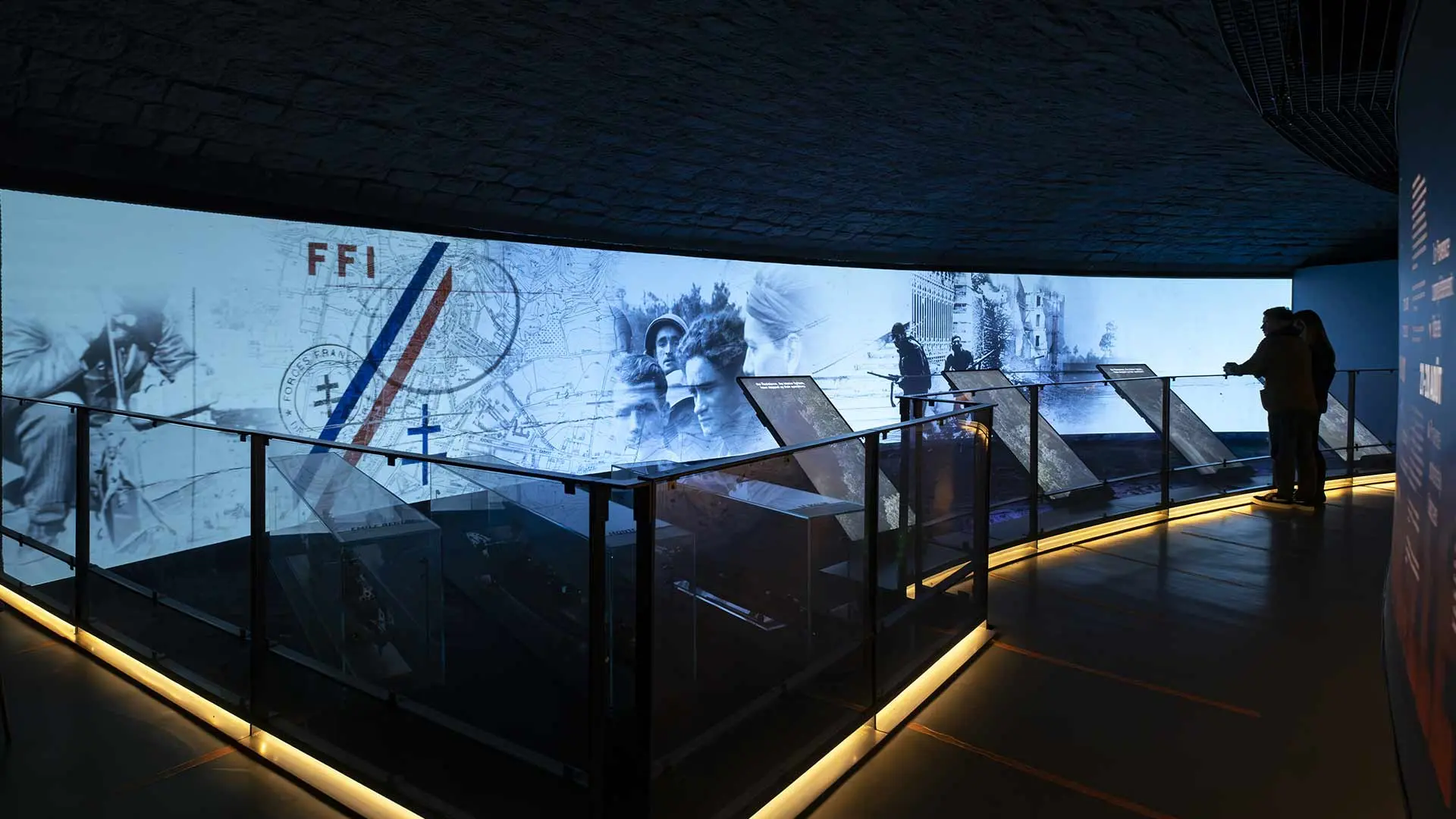 Experience the landing of troops in Provence