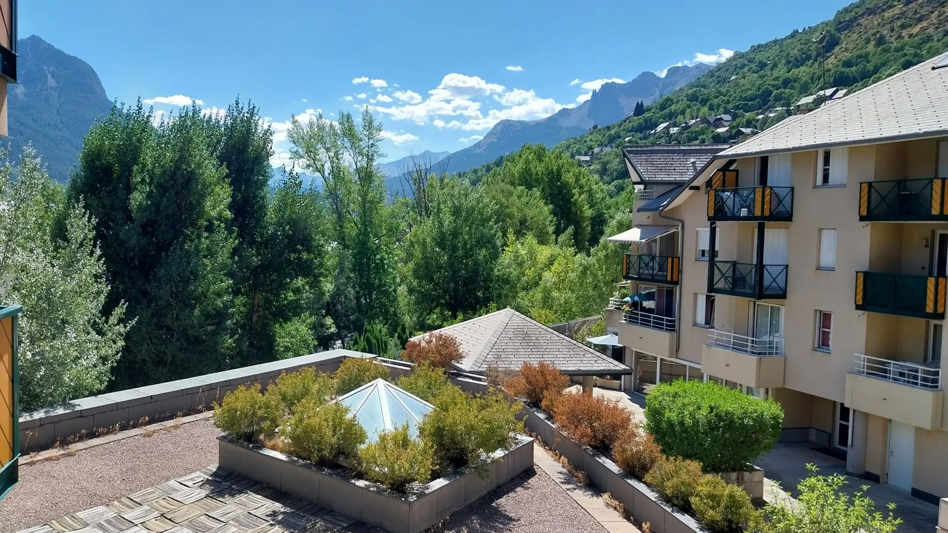 3-pieces-grande-torino-skyway-mars-1-terrasse-serre-chevalier-briancon