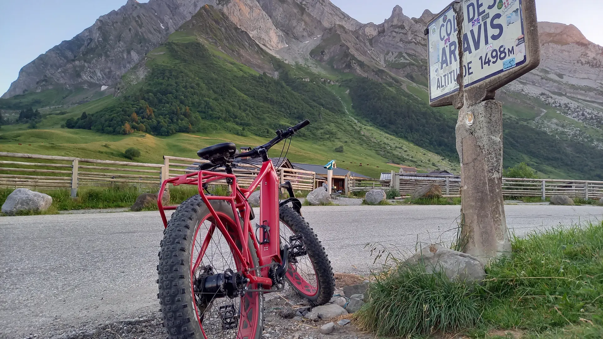 Rando en VTTAE au Col des Aravis