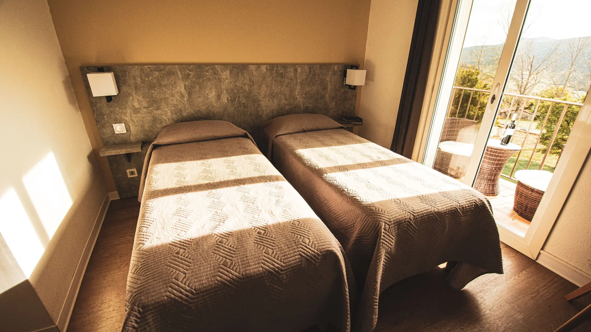 Chambre twin supérieure avec balcon