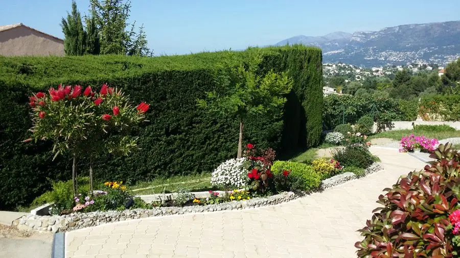 Le Mas de la Sirole-Entrée-Colomars-Gîtes de France des Alpes-Maritimes