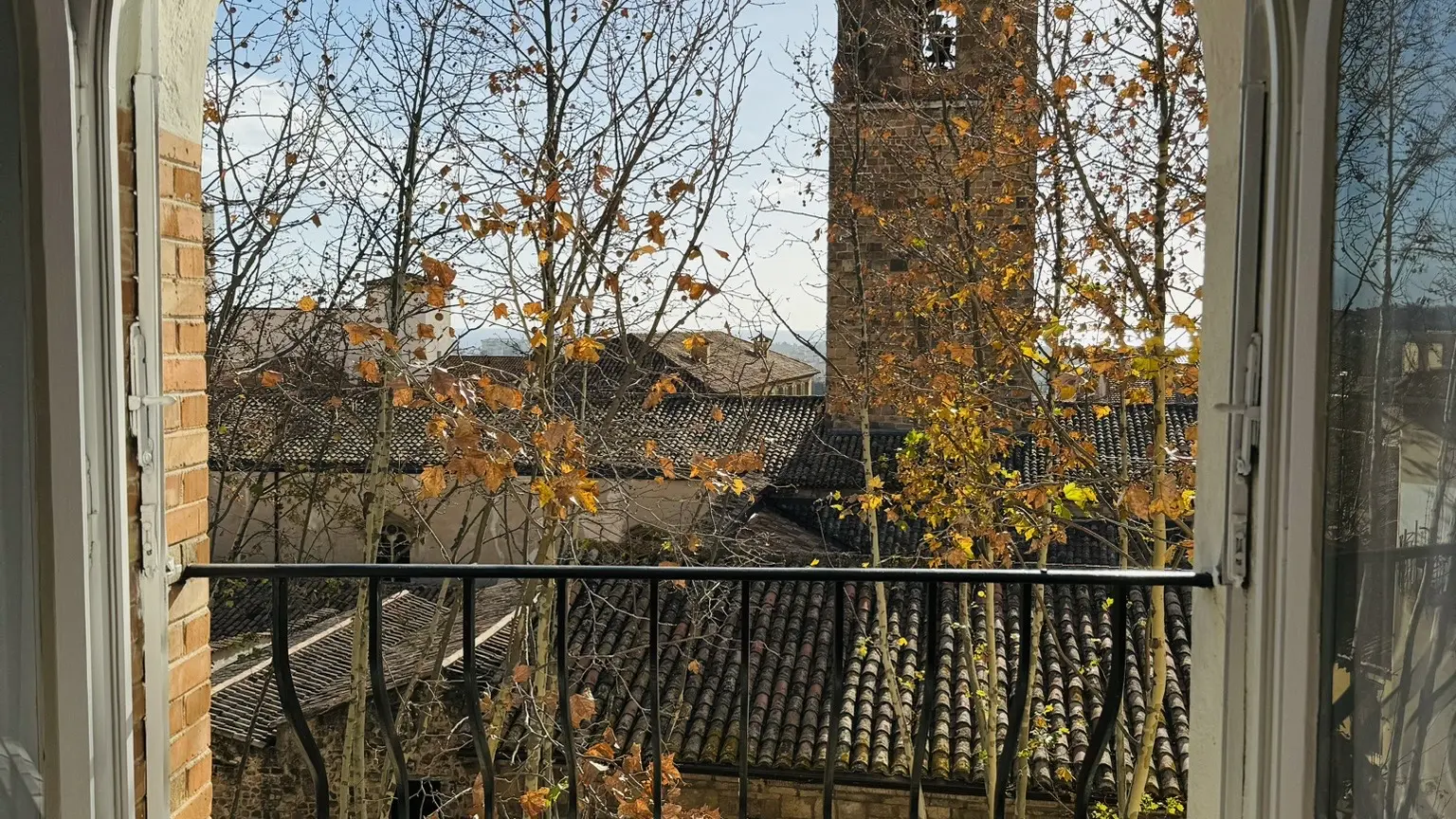 Bridet Jérôme location meublée Fréjus vue clocher