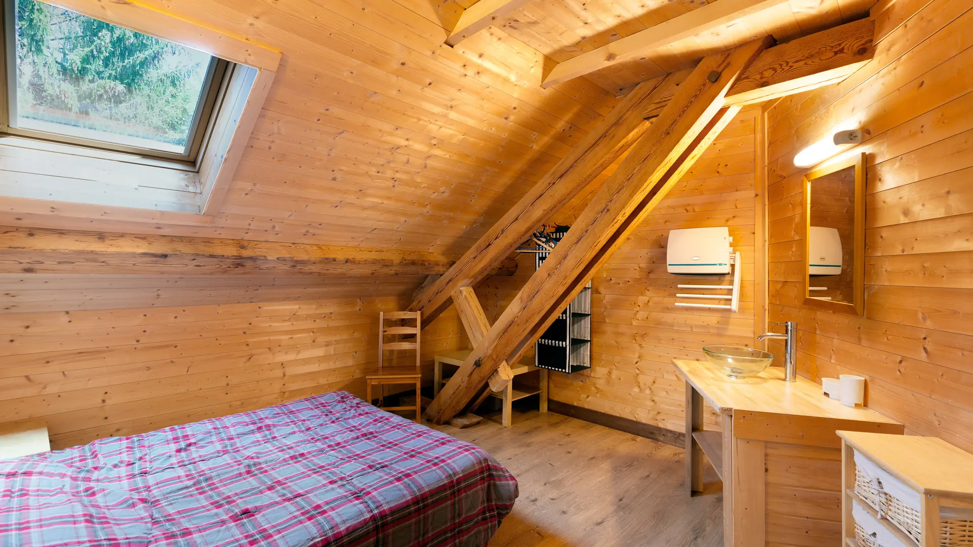 2ème chambre à l'étage